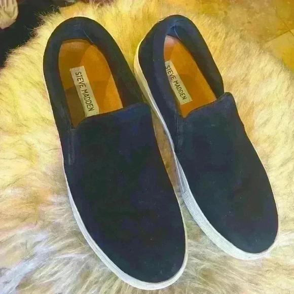 Steve Madden Gills Black Suede Slip-Ons. Size 8. Very gently worn. - Picture 1 of 5